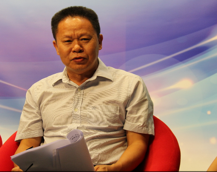 嘉宾：黄贝街道党工委书记、办事处主任赖炳良