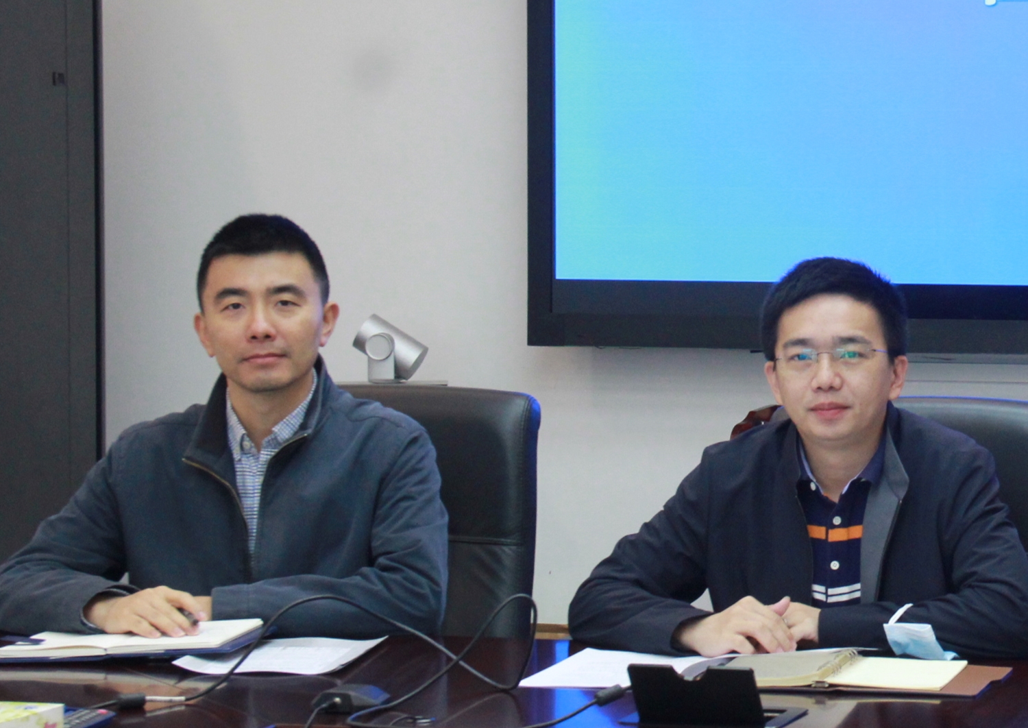 嘉宾：市科创委政策法规处钟相明、基础处副处长曹环