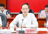 嘉宾：龙华区政府副区长、党组成员陈建民