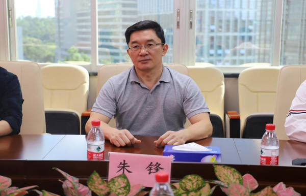 嘉宾：深圳市退役军人事务局党组成员、副局长朱锋