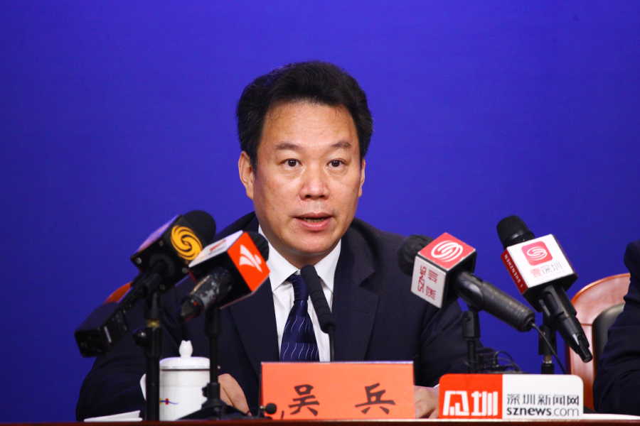 嘉宾市卫生健康委副主任吴兵