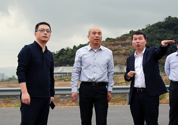 市城管和综合执法局张国宏局长深入环卫一线调研指导工作