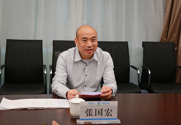 市城管和综合执法局张国宏局长深入环卫一线调研指导工作