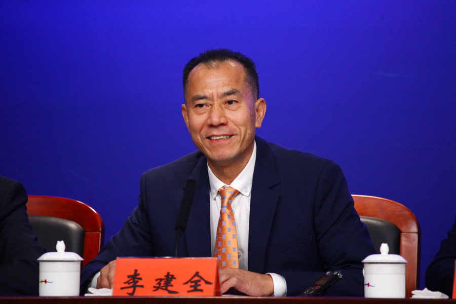 嘉宾:稳健医疗用品股份有限公司董事长 李建全