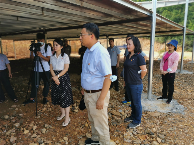 党建引领促脱贫福田梅林街道扶贫主题党课走进梅径村