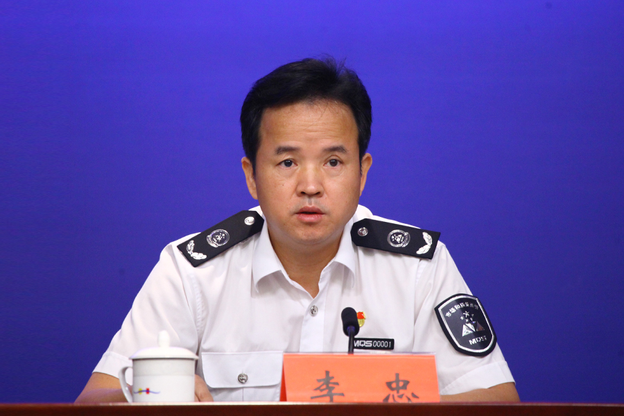 嘉宾市市场监管局局长李忠
