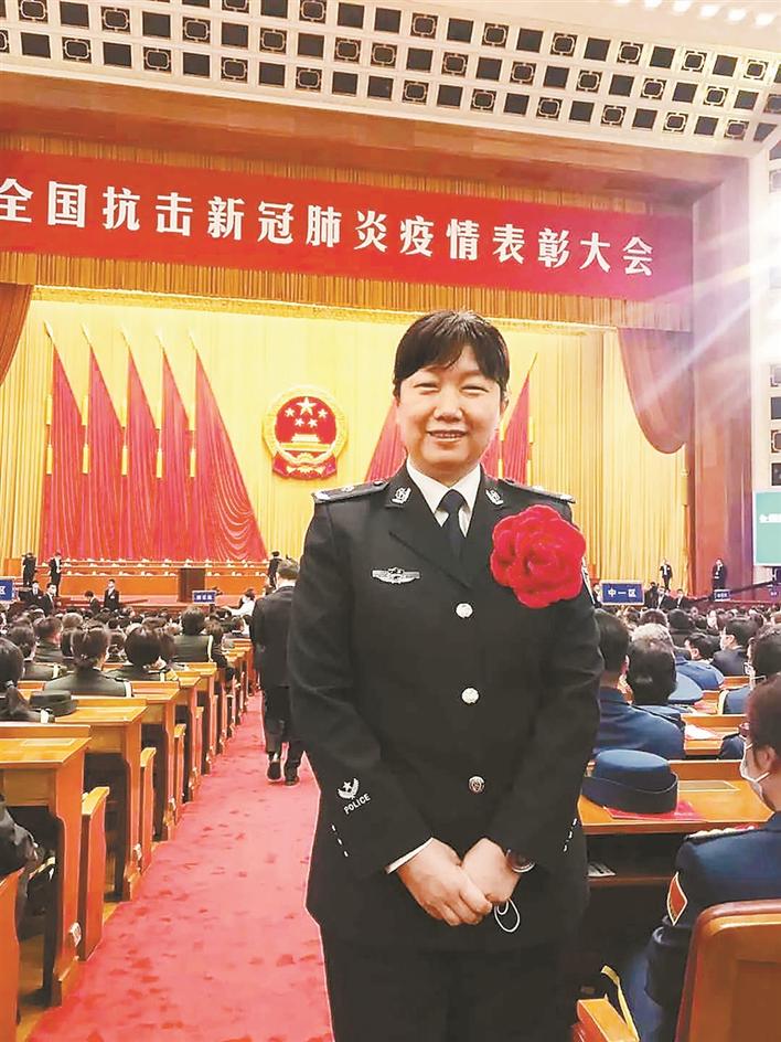 火线上的忠诚和坚守.jpg