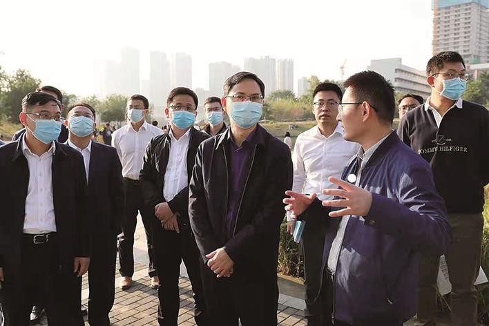 新年第一天龙岗区委书记张礼卫率队调研重点工程项目建设