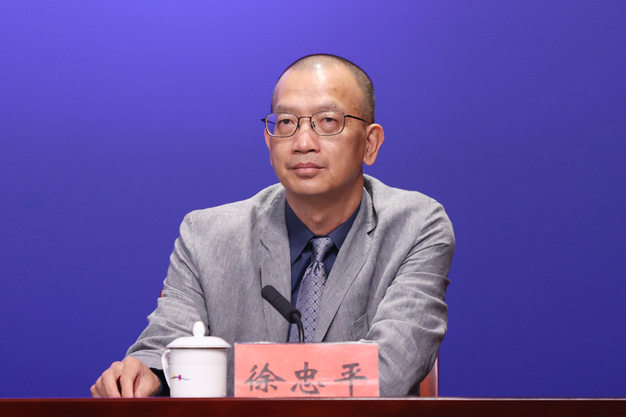 发布人:市交通运输局二级巡视员 徐忠平图片资料