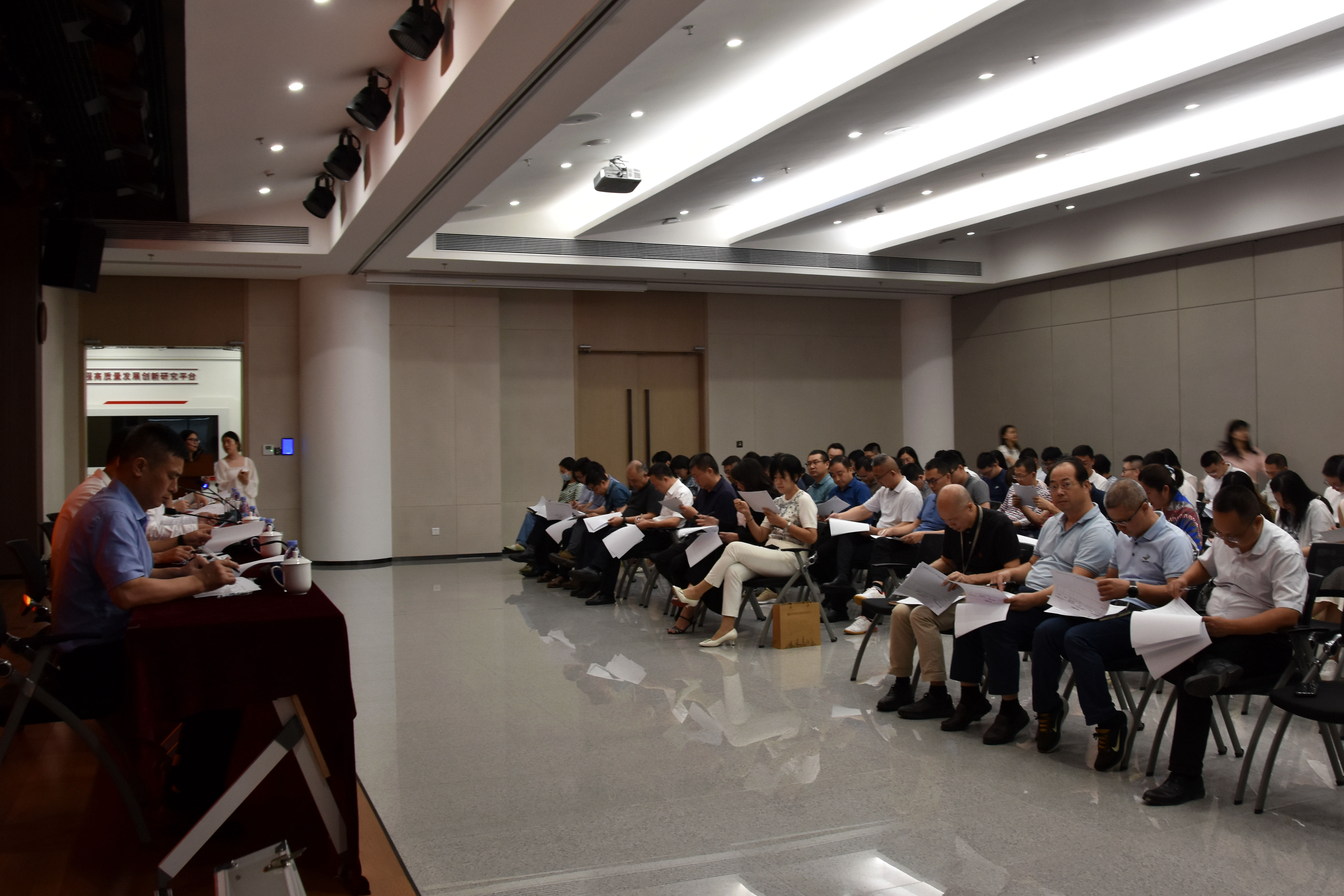 在线访谈活动现场