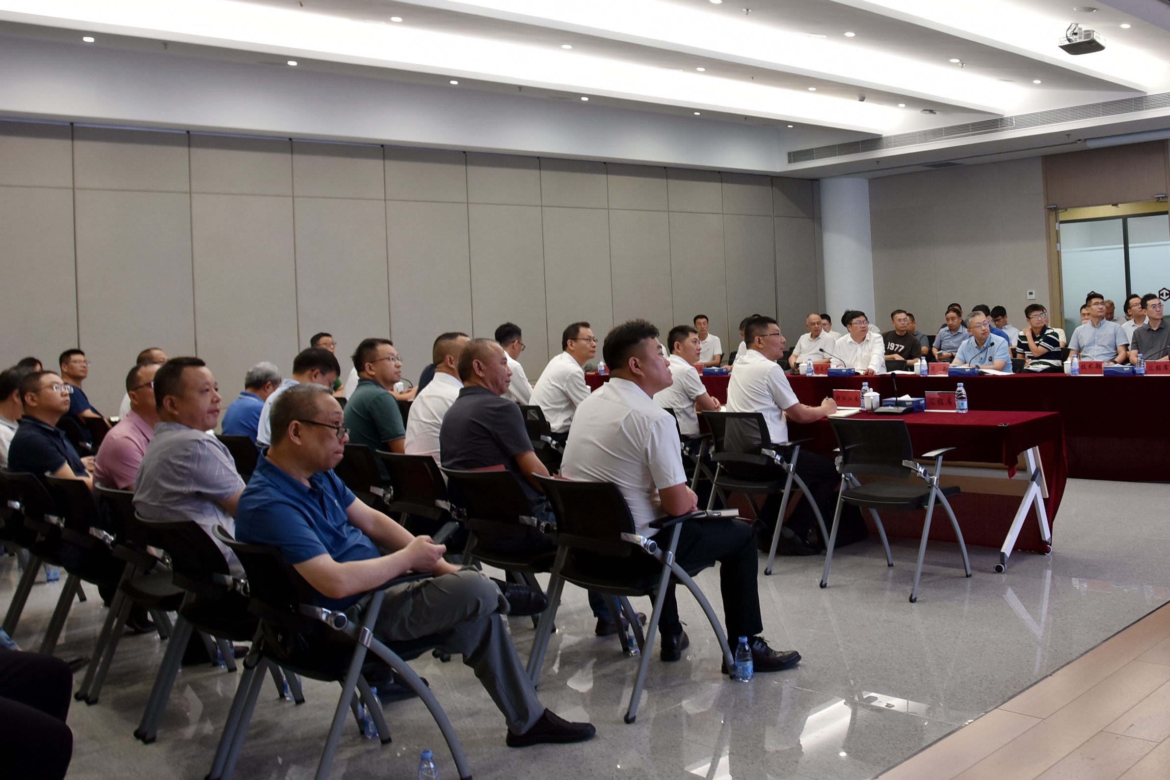 在线访谈活动现场