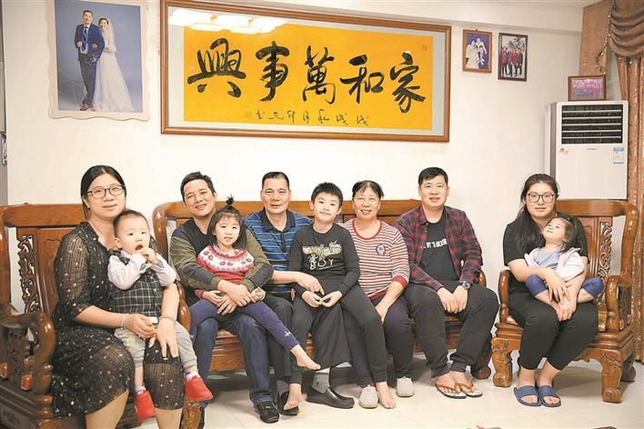 孝老爱亲促和谐 弘扬文明新风尚.jpg
