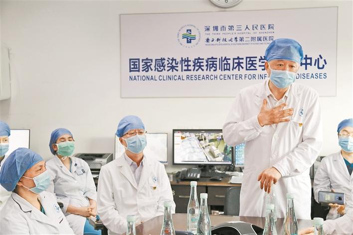 冲锋在抗疫一线的“指挥官”.jpg