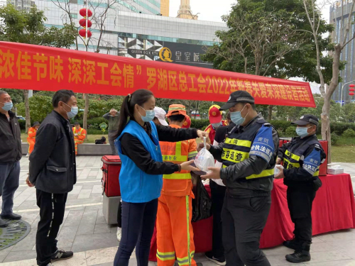 各关爱点活动现场 (1)_副本.jpg