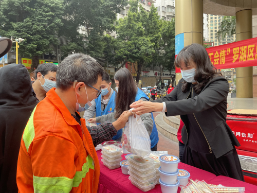 各关爱点活动现场 (3)_副本.jpg