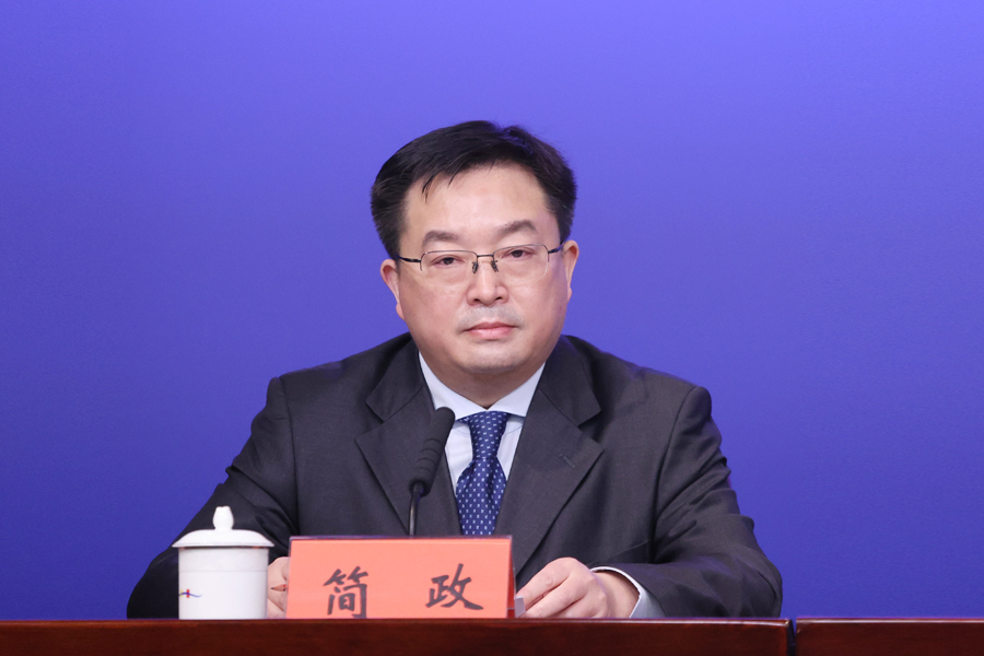 发布人市商务局副局长简政