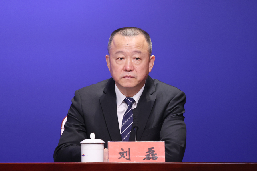 刘磊.jpg