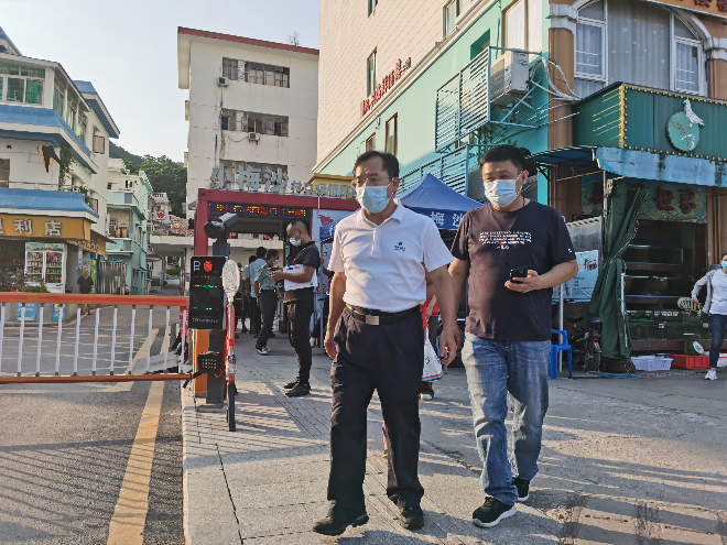 盐田区张雄汉副区长行走盐田检查疫情防控和创建文明城市有关工作