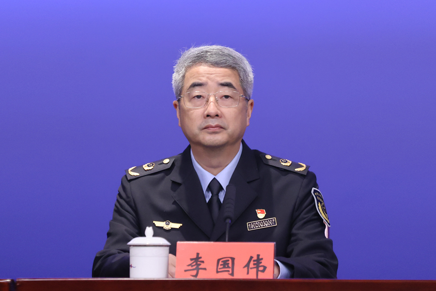 李国伟.jpg