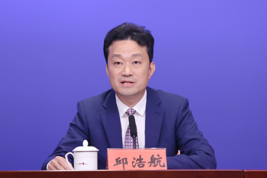 发布人深圳市光明区人民政府区长邱浩航