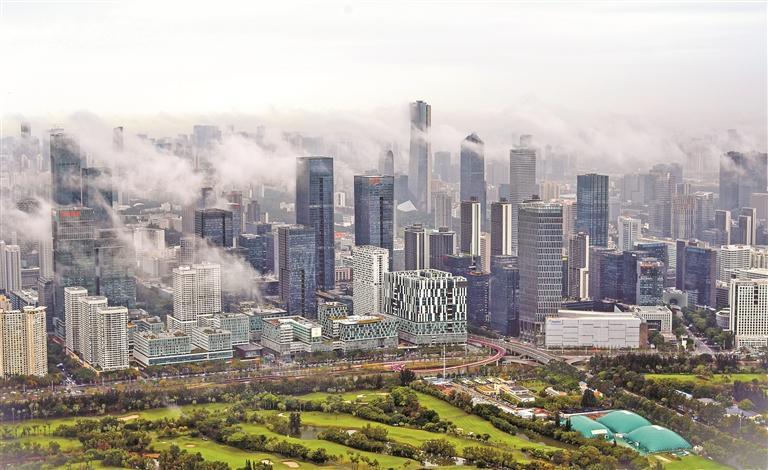 悠云漫雾画境鹏城