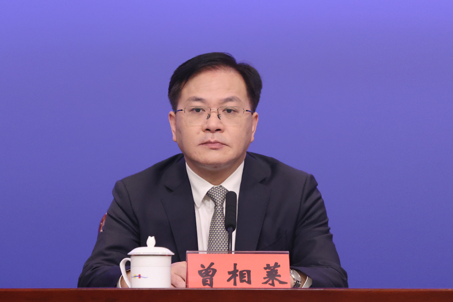 发布人：文博会组委会办公室主任、深圳市文化广电旅游体育局局长 曾相莱
