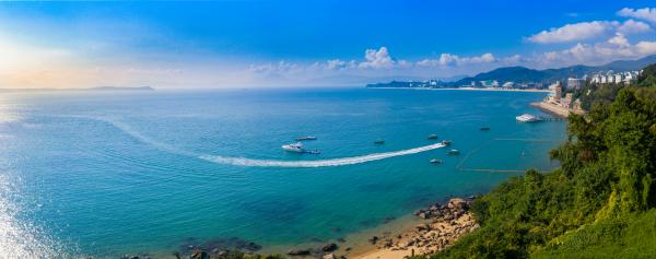 图2:大鹏湾山海美景(杨国童).jpg