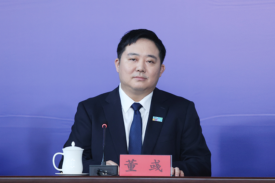 发布人：深圳市龙华区发展和改革局局长 董彧