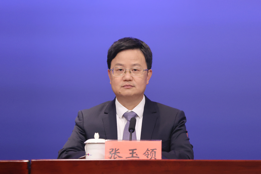 发布人 ：深圳市盐田区委常委、宣传部部长 张玉领