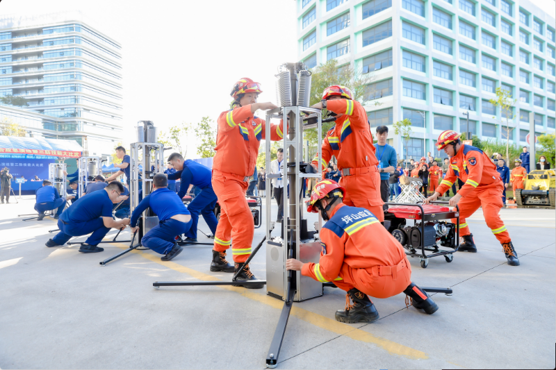 大比武科目：移动照明灯安装与使用