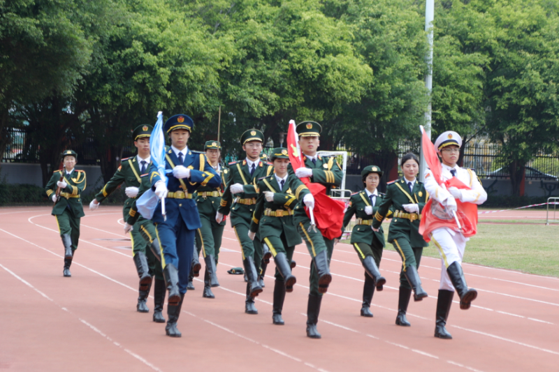 与“蛇”俱进，教育味浓