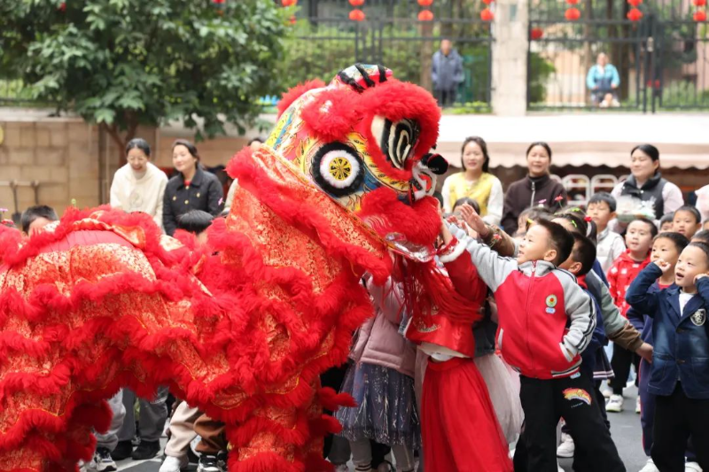 “蛇”全“蛇”美，新意十足