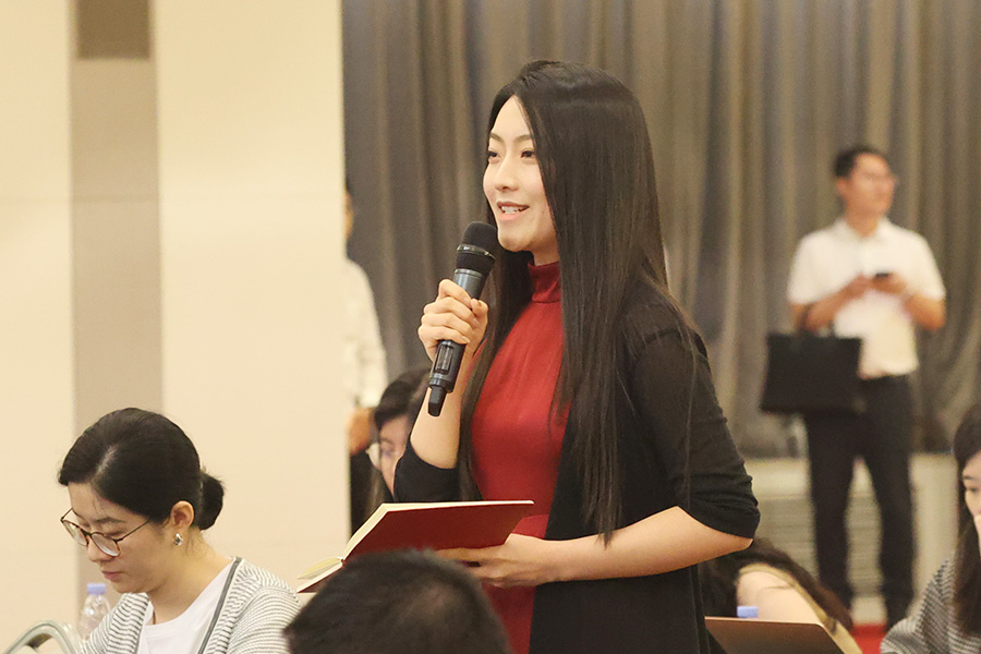 记者提问