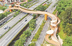 一条空中连廊 遛娃不再绕路