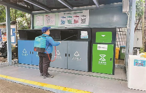 深圳城管持续开展防蚊行动