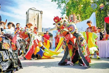 百年观澜麒麟舞非遗文化巡游展演举行