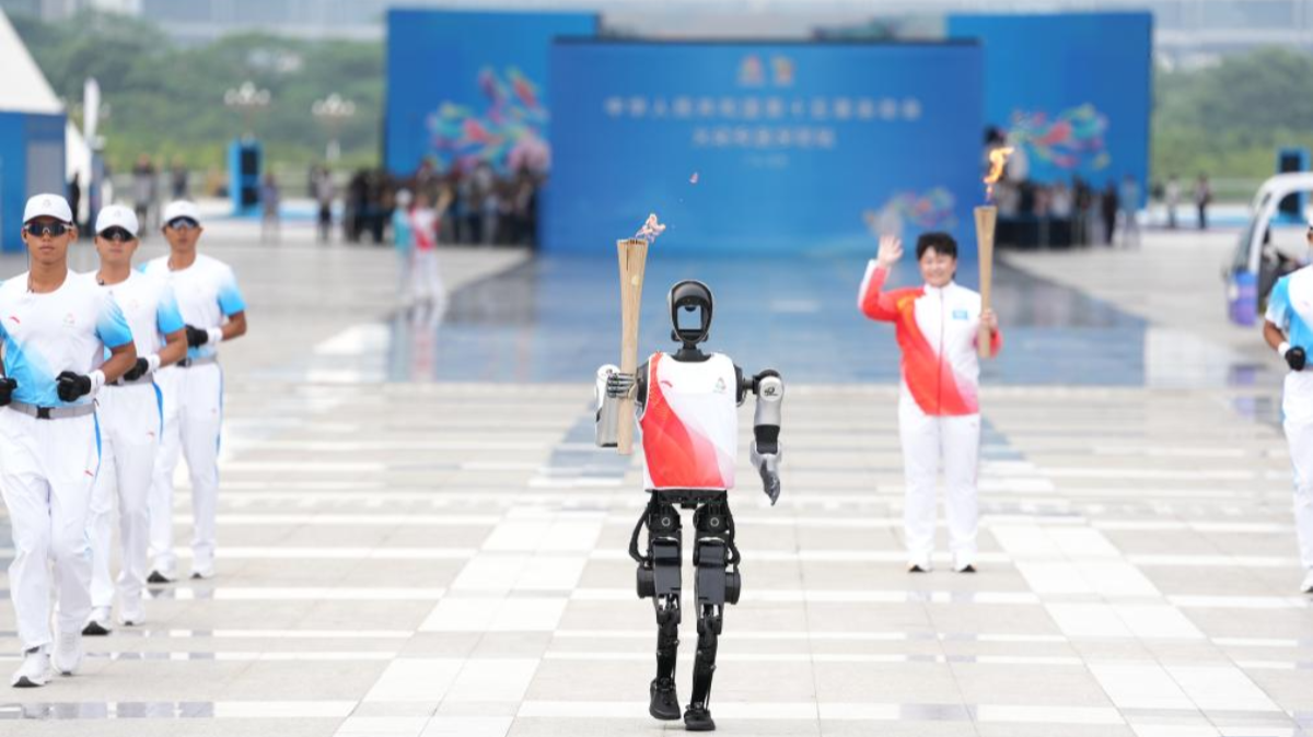 First-ever cross-boundary torch relay held for China's National Games