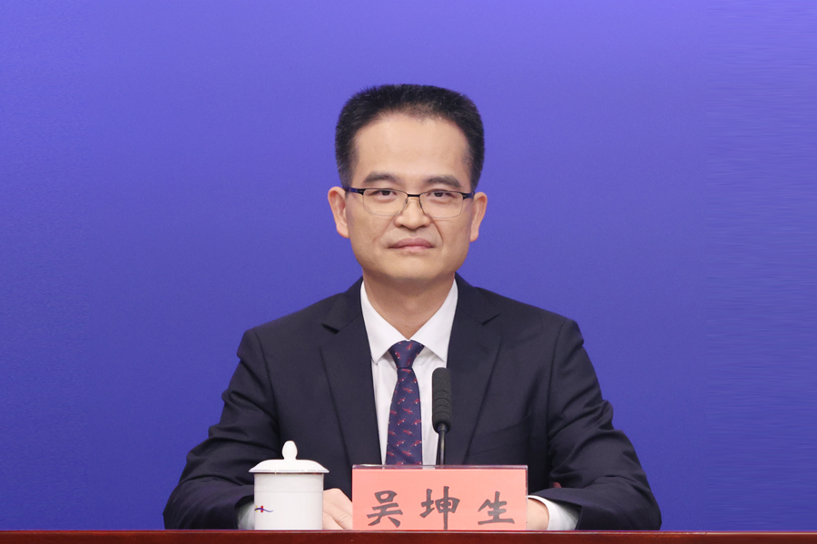 发布人：深圳市人民政府副秘书长 吴坤生