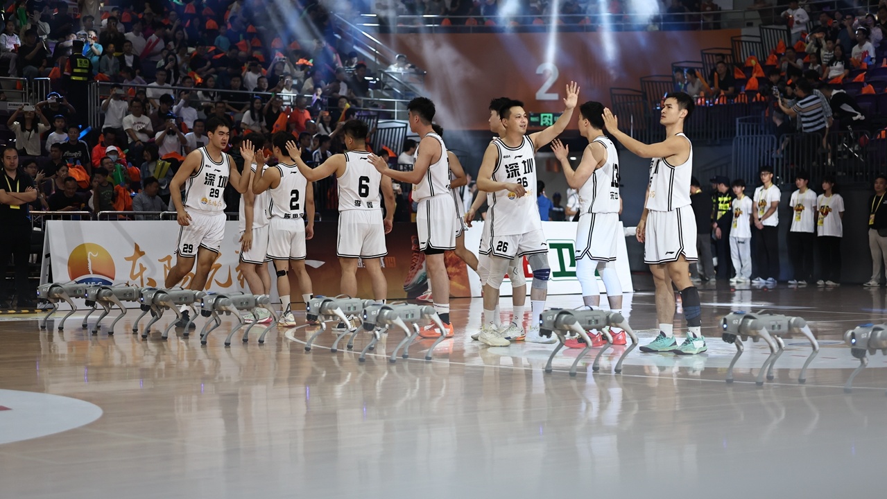 Shenzhen men's basketball makes a strong start