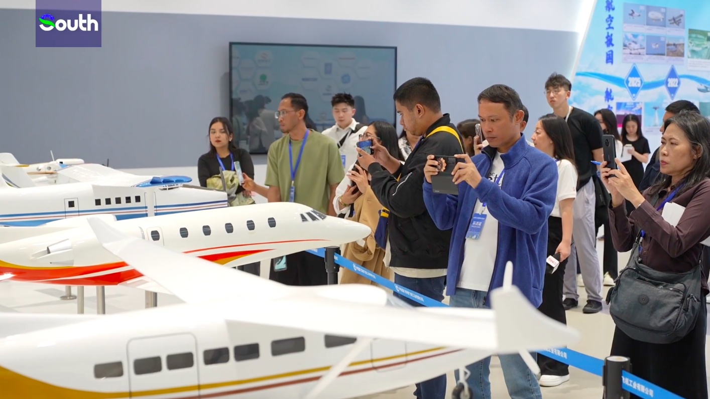 APEC journalist delegation amazed by Zhuhai's cutting-edge technology