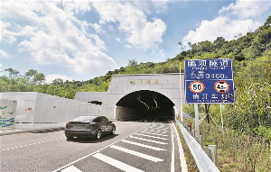 穿山直达 鹏坝通道通车
