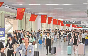 国庆假期深圳交通客流噌噌涨